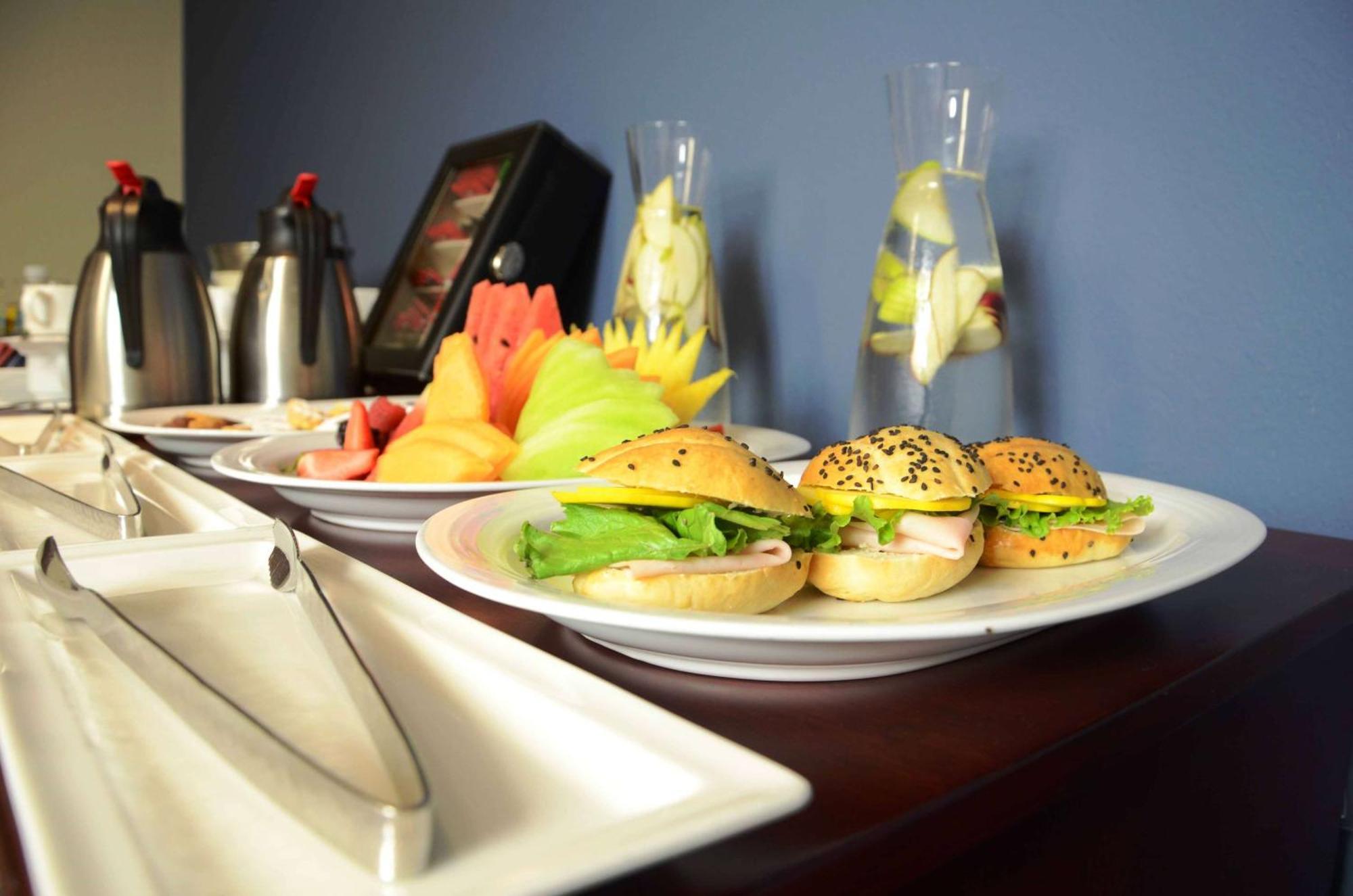 Hilton Mexico City Airport Bagian luar foto